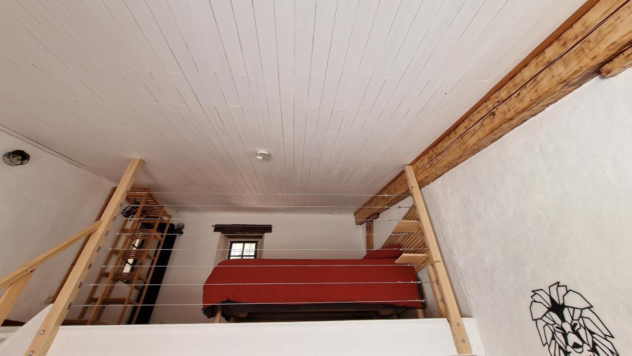 Studio Au Pied De La Sainte Victoire Puyloubier Екстериор снимка