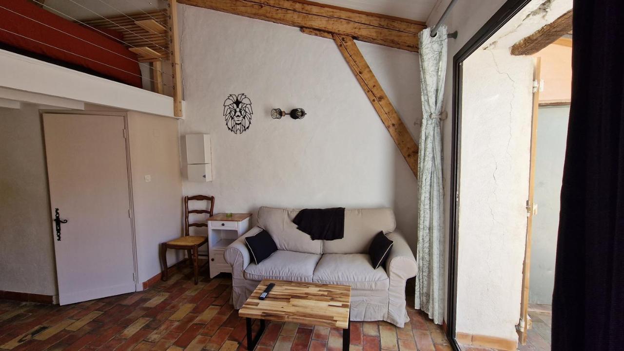 Studio Au Pied De La Sainte Victoire Puyloubier Екстериор снимка