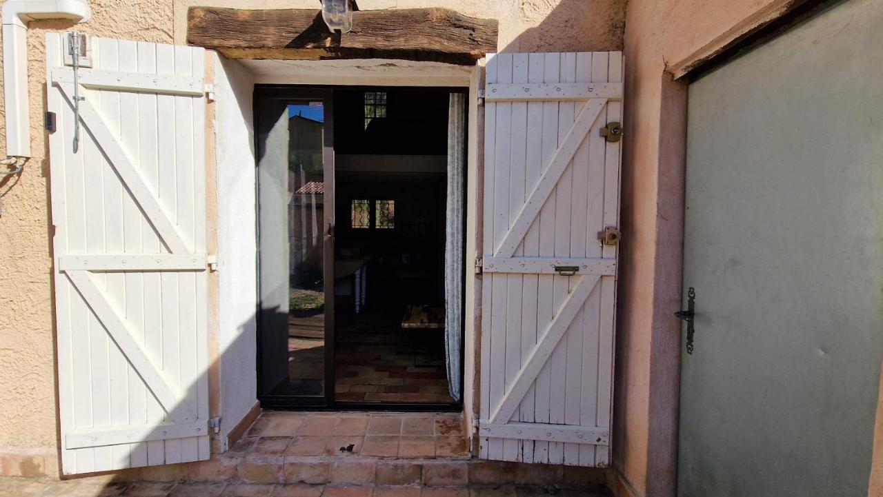 Studio Au Pied De La Sainte Victoire Puyloubier Екстериор снимка