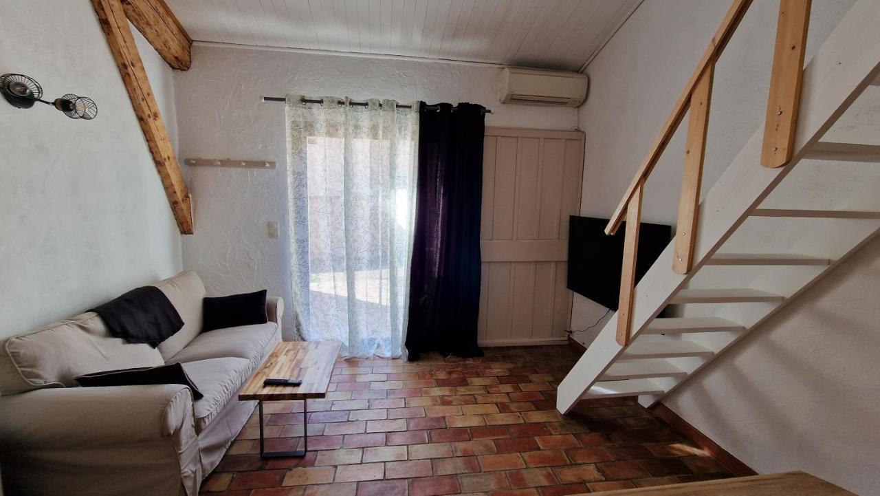 Studio Au Pied De La Sainte Victoire Puyloubier Екстериор снимка